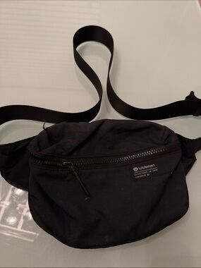 checkered lululemon belt bag Athletica Everywhere 1L (Asphalt Grey) : Sports & Outdoors Lululemon Everywhere Checkered Belt Bag
